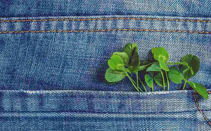 Pantalones vaqueros a medida de fabricación sostenible - Exquisuits by de Juana
